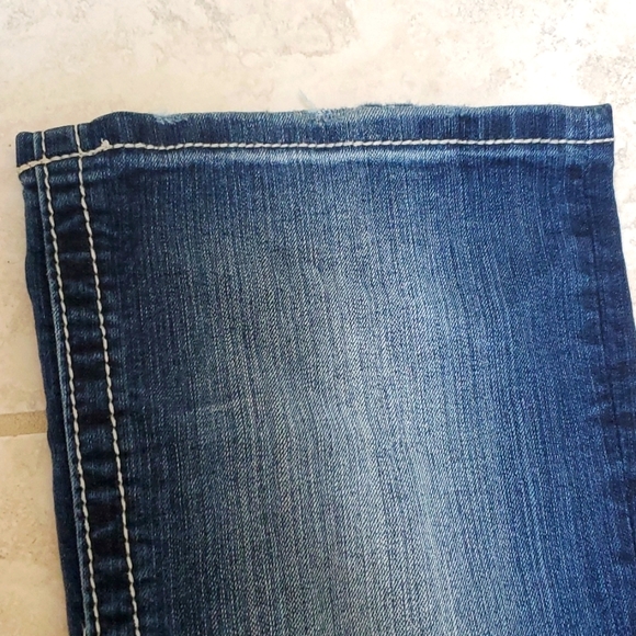 💙 MISS ME BOOT JEANS 💙 - Picture 5 of 11